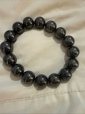 Classic Hematite Bead magnetic Bracelet - Black plus matching pierced earrings